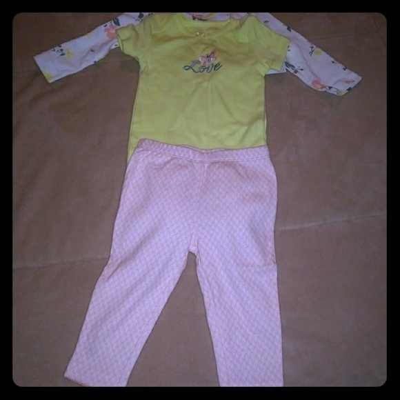 3 Piece Baby Clothes - Picture 1 of 2